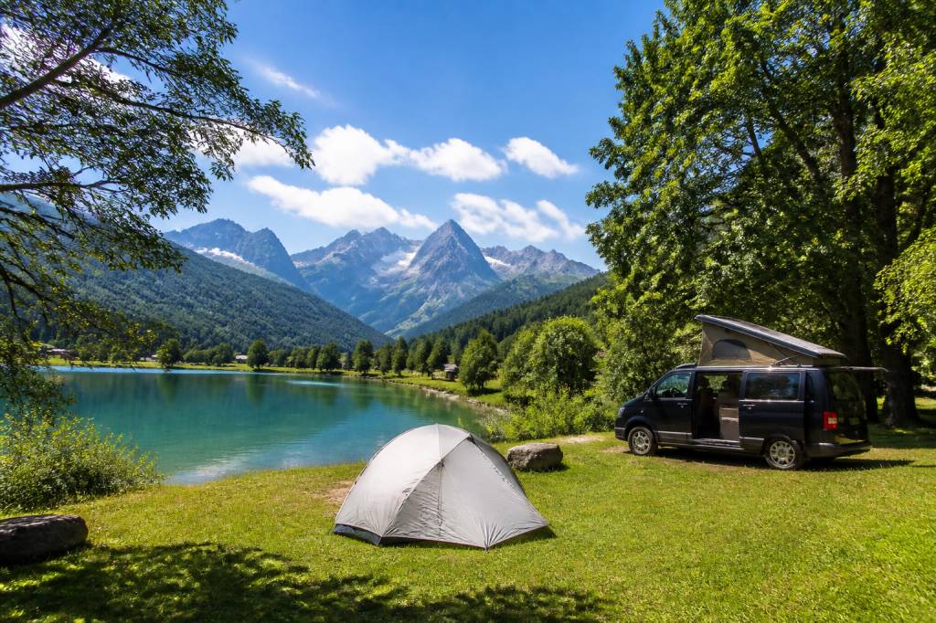 Camper en haute savoie : où dormir et que faire pour un séjour en plein air réussi Camper en haute savoie : où dormir et que faire pour un séjour en plein air réussi