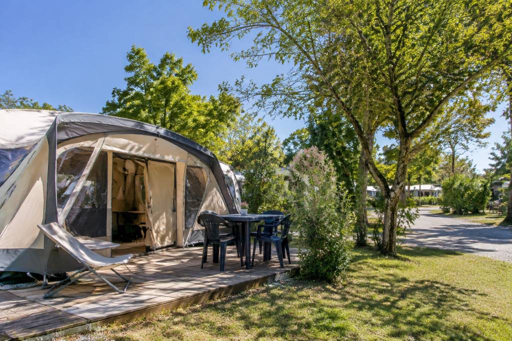 Ardèche : les meilleurs campings pour des vacances au cœur de la nature Ardèche : les meilleurs campings pour des vacances au cœur de la nature